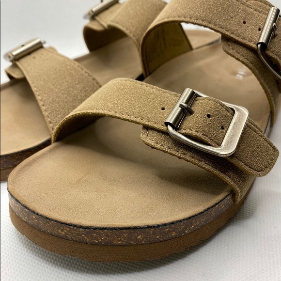 Madden Girl Shoes - NWT  Madden Girl Tan Sandals Sz 8 1/2